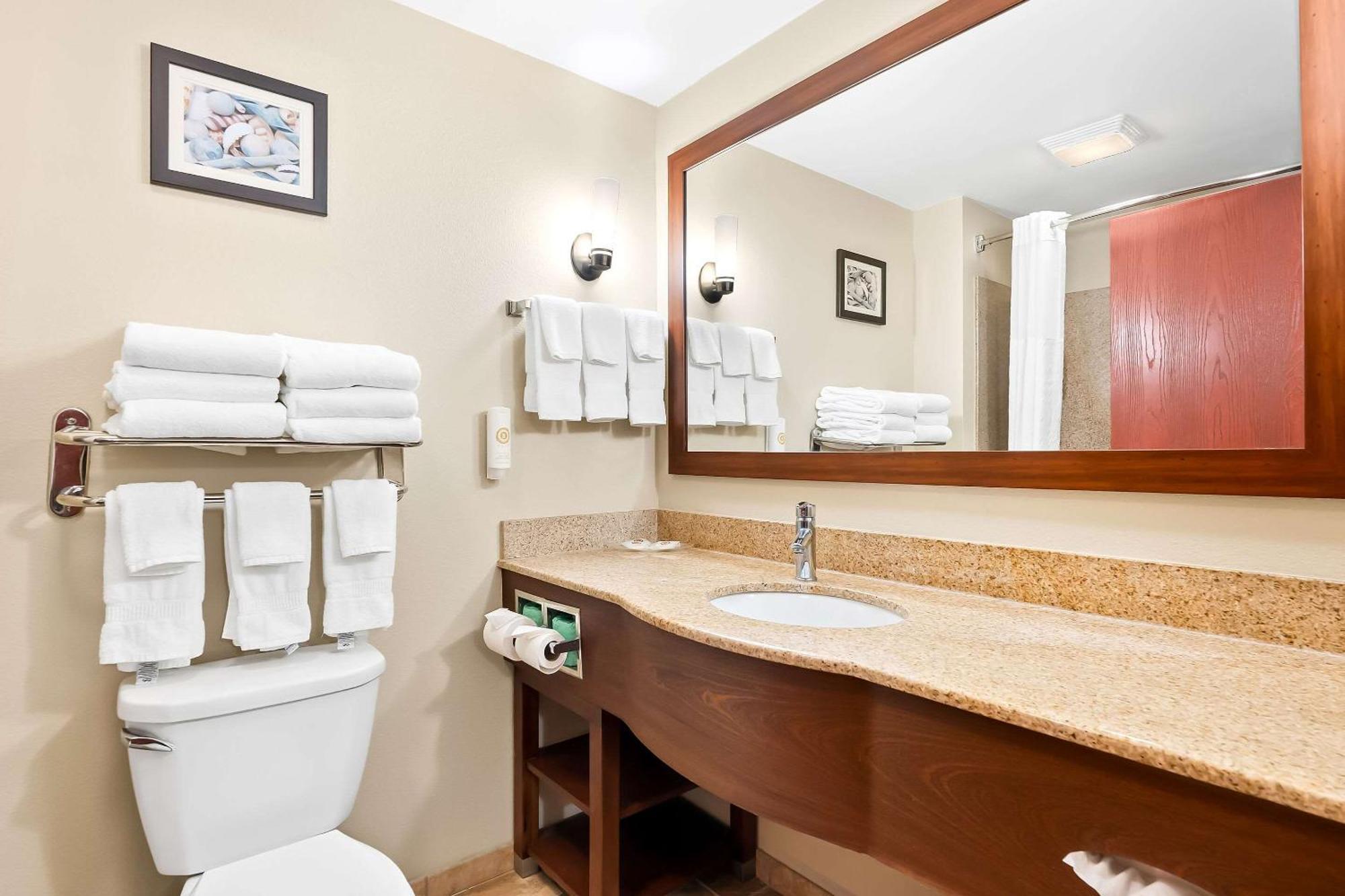 Comfort Suites Panama City Near Tyndall Afb Exterior foto